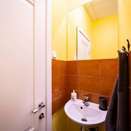Stories Ap Bright Spacious 58sqm Free Park ريغا